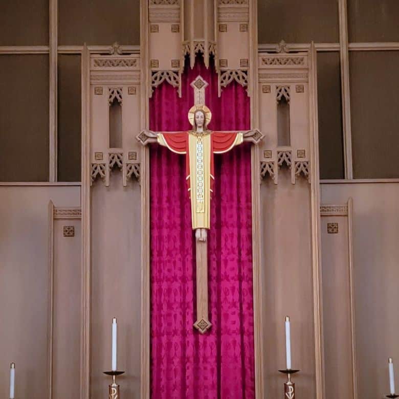 Cross in sanctuary at Bethlehem Lutheran Church in West Dundee, IL